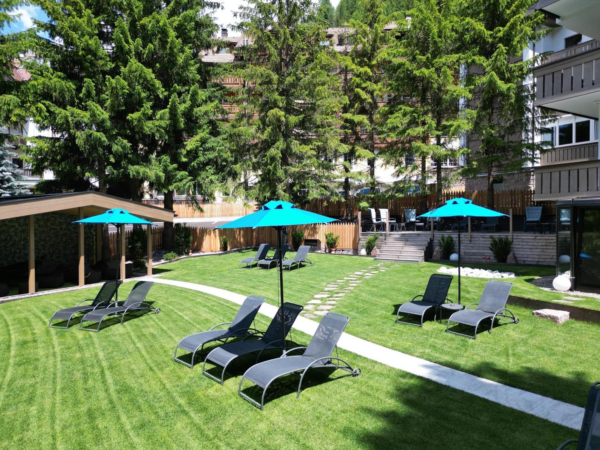 The Laurin Small & Charming Selva di Val Gardena Exterior photo